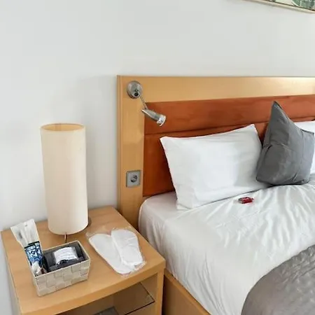 G - H3-1OG-Zimmer 6 Apartment *